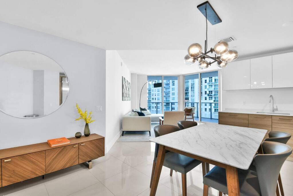 Lovely Upscale Condo Gorgeous View 2Bd 2Bath In Brickell ميامي المظهر الخارجي الصورة