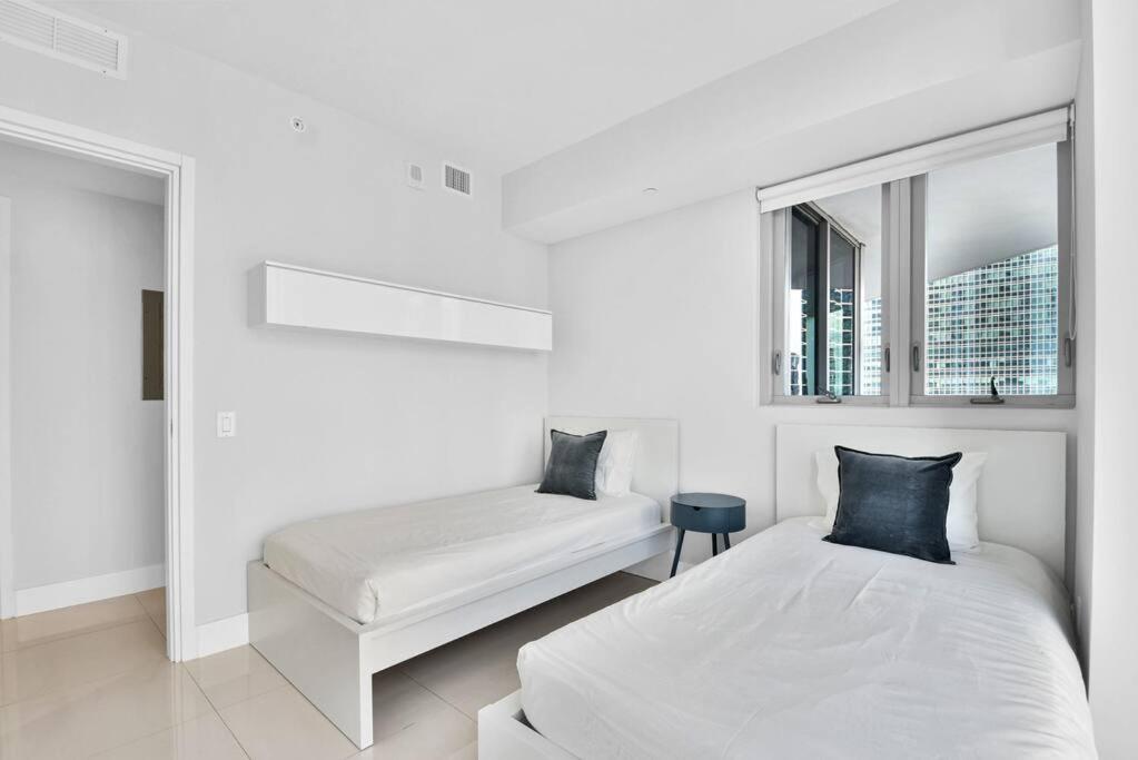 Lovely Upscale Condo Gorgeous View 2Bd 2Bath In Brickell ميامي المظهر الخارجي الصورة