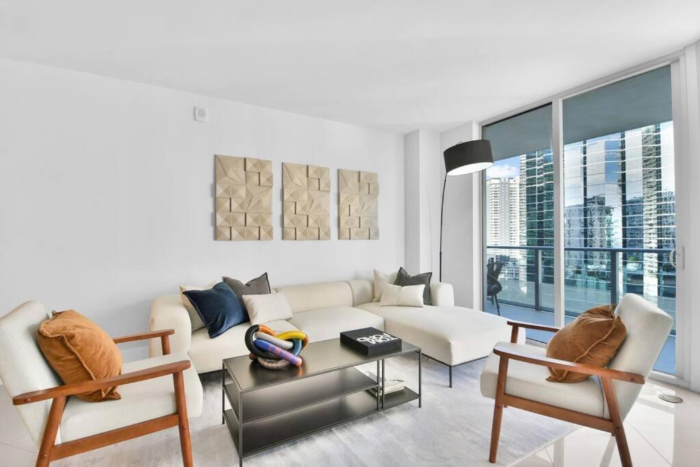 Lovely Upscale Condo Gorgeous View 2Bd 2Bath In Brickell ميامي المظهر الخارجي الصورة