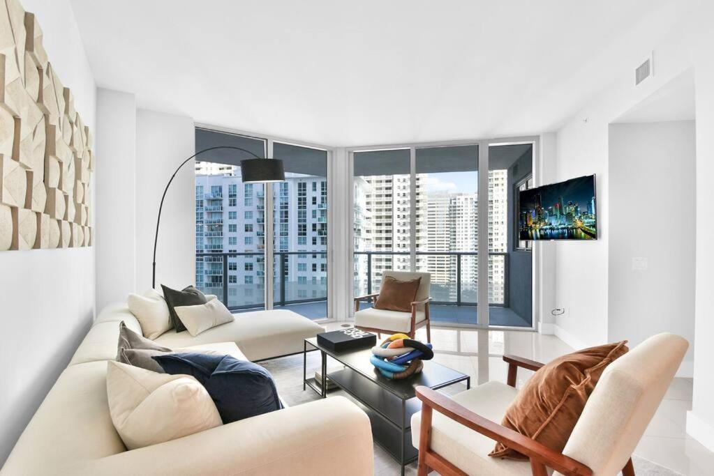 Lovely Upscale Condo Gorgeous View 2Bd 2Bath In Brickell ميامي المظهر الخارجي الصورة