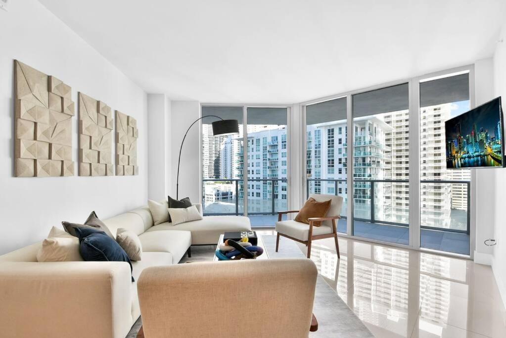 Lovely Upscale Condo Gorgeous View 2Bd 2Bath In Brickell ميامي المظهر الخارجي الصورة